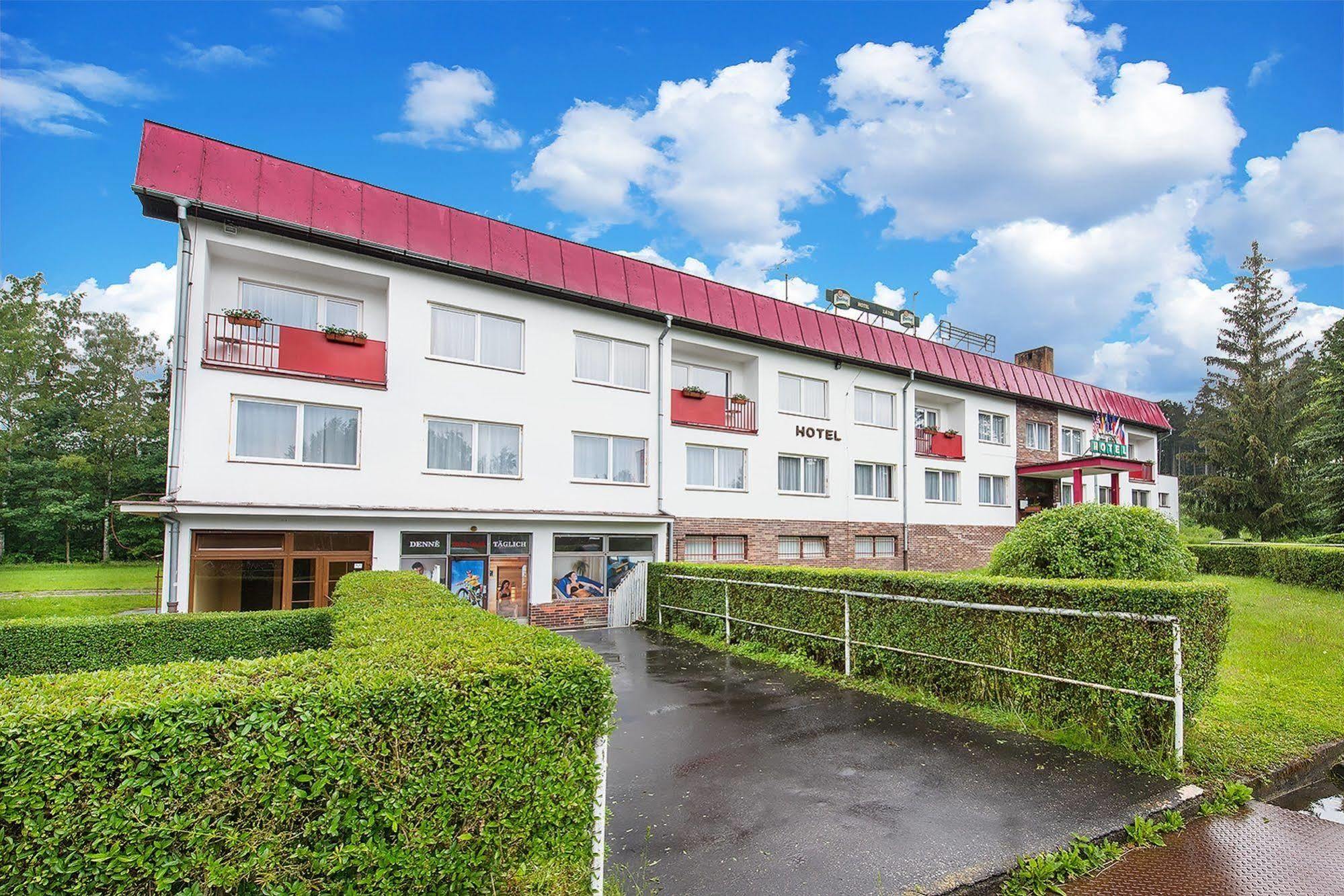 Hotel Zatisi Frantiskovy Lazne Ngoại thất bức ảnh
