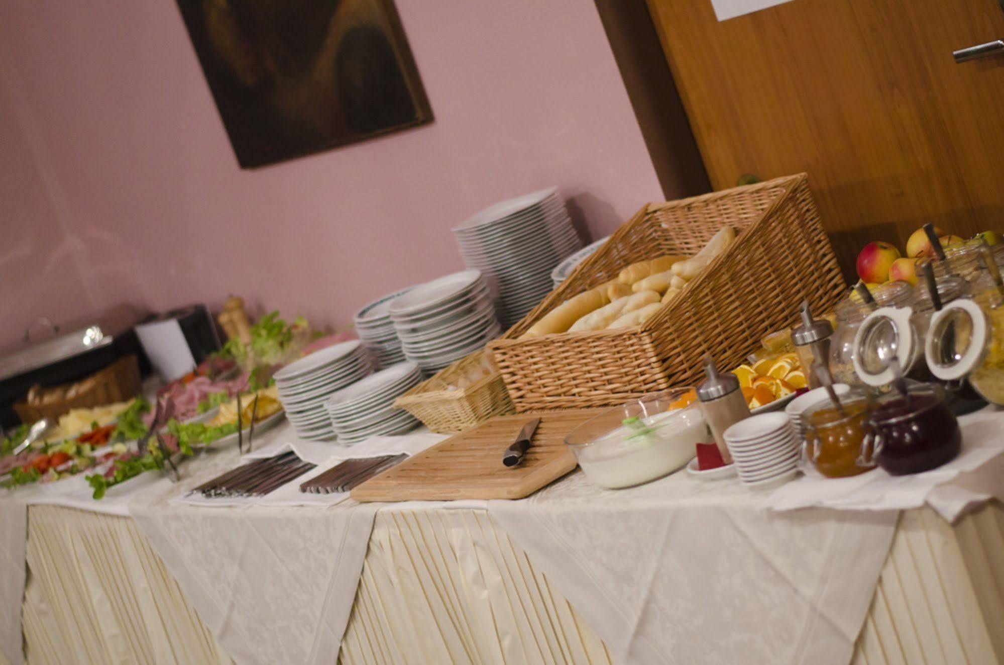 Hotel Zatisi Frantiskovy Lazne Ngoại thất bức ảnh